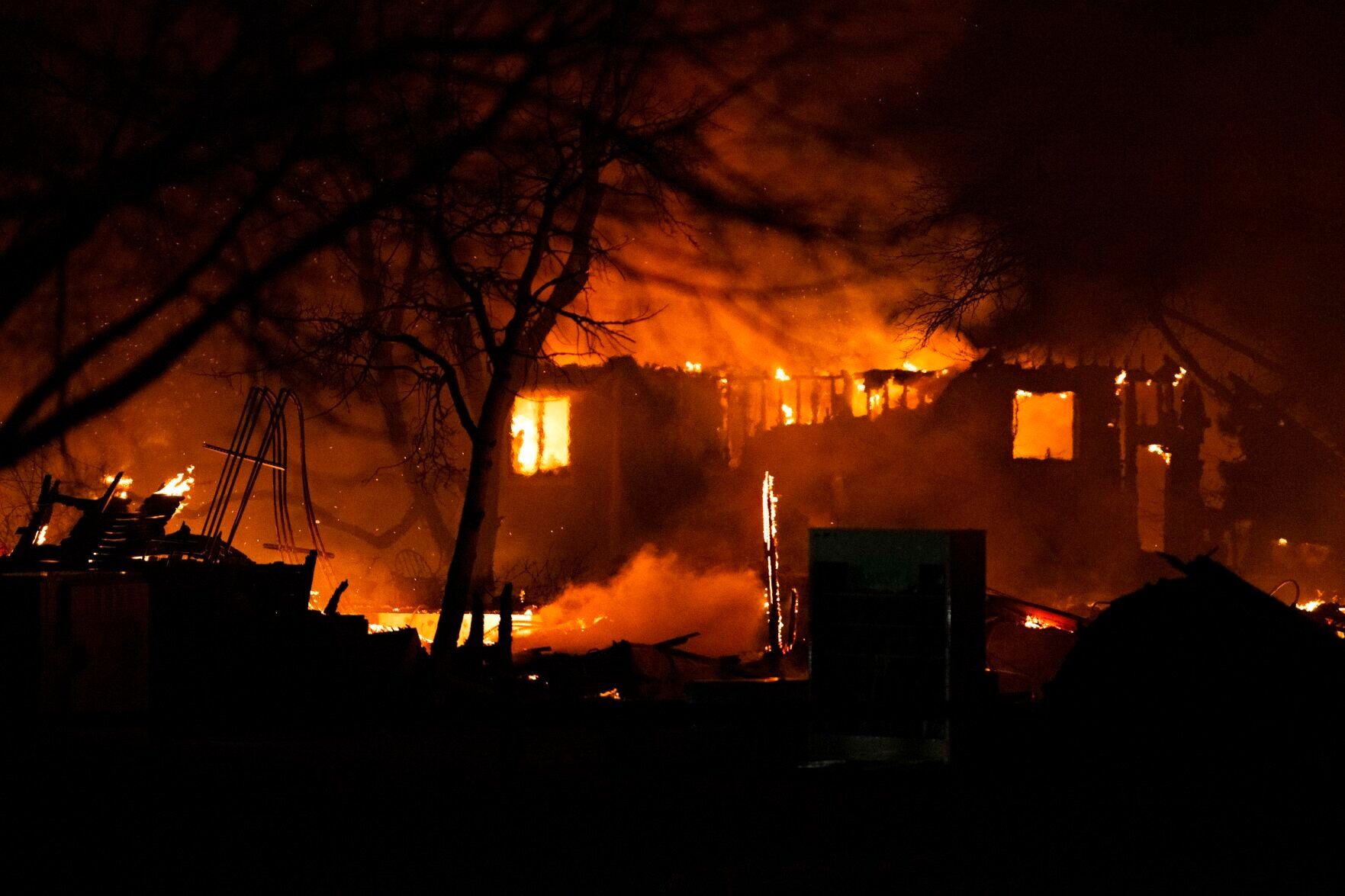 12_30_21 fire 00065.jpg